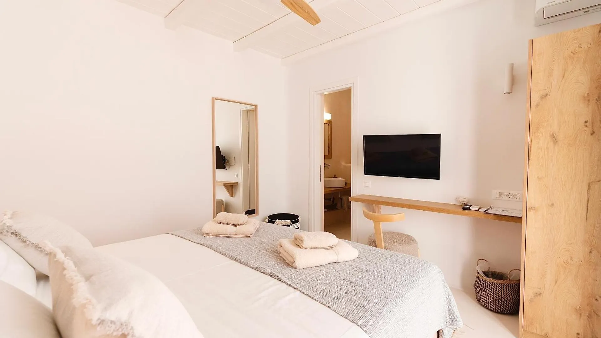 Villa Rhea Elia Beach Ftelia